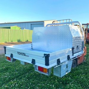 Land Cruiser Dual Cab Tray