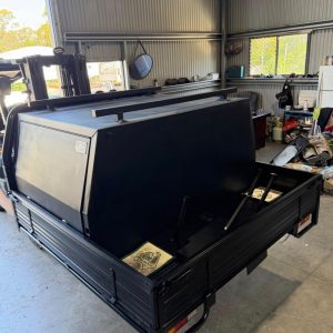 MW Dual Cab Aluminium Canopy and Tray | 1800 x 1800mm